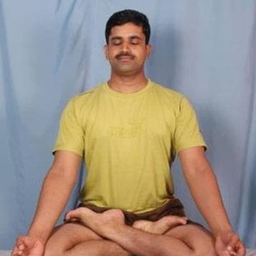 Suresh-Yoga-Trainer-in-hauz-khas
